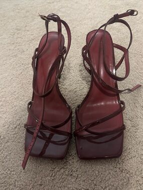 Wet Kiss Strappy Heels Women’s 9 Burgundy Ankle Strap Sandals Minimalist Y2K
